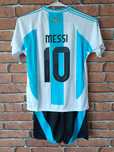 Strój piłkarski dziecięcy Argentyna Messi rozm. 134