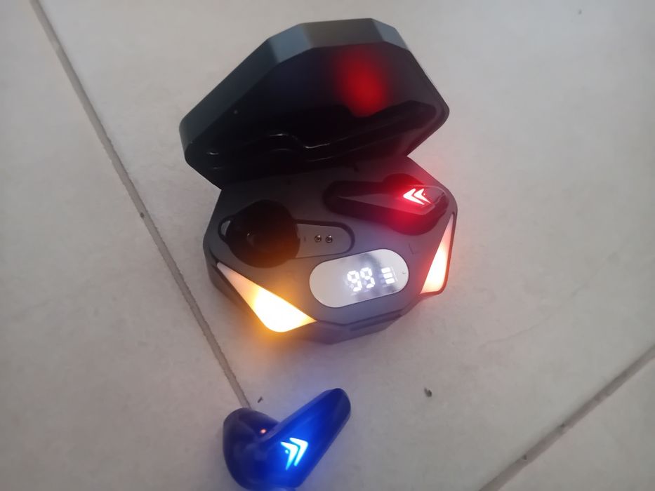 Fones wireless com caixa