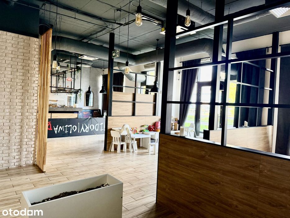 Lokal po restauracji z ogródkiem i 2 miejscami garażowymi – Ursynów