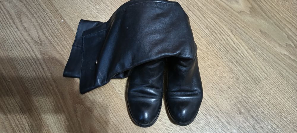 Продам демісезонні чоботи шкіра