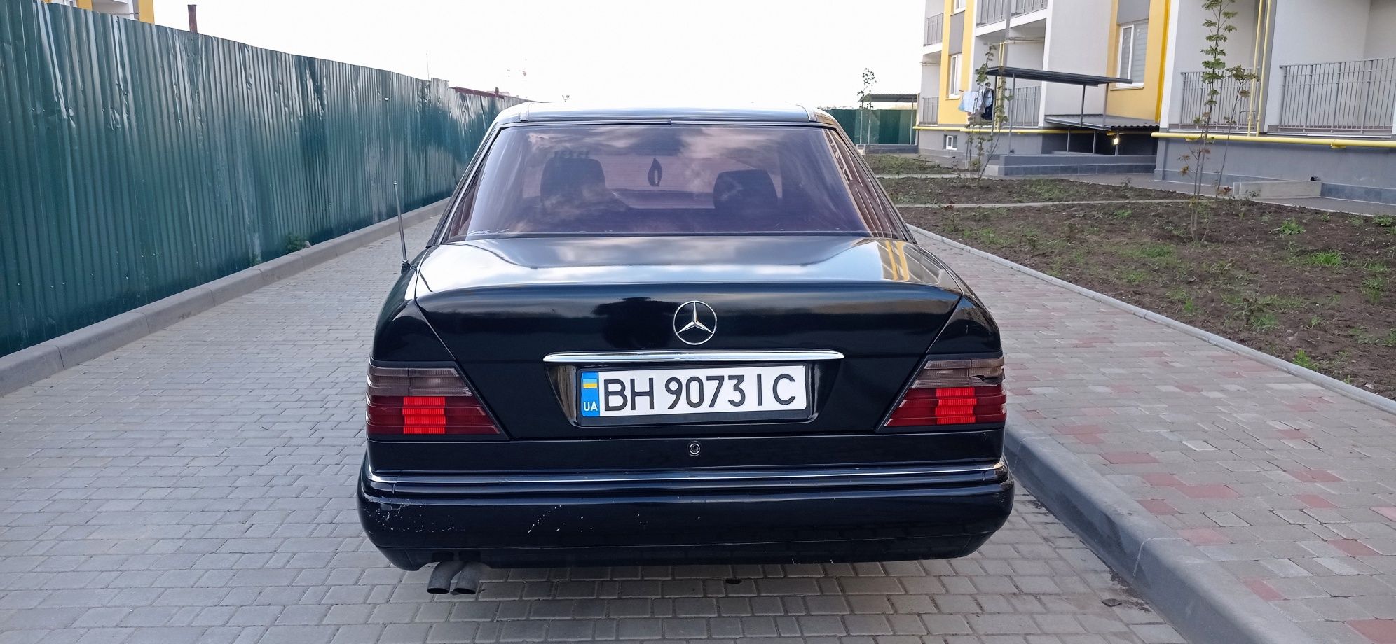 Mercedes E300 W124