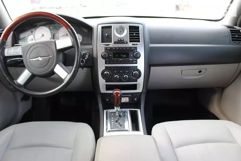 CHRYSLER Крайслер 300с