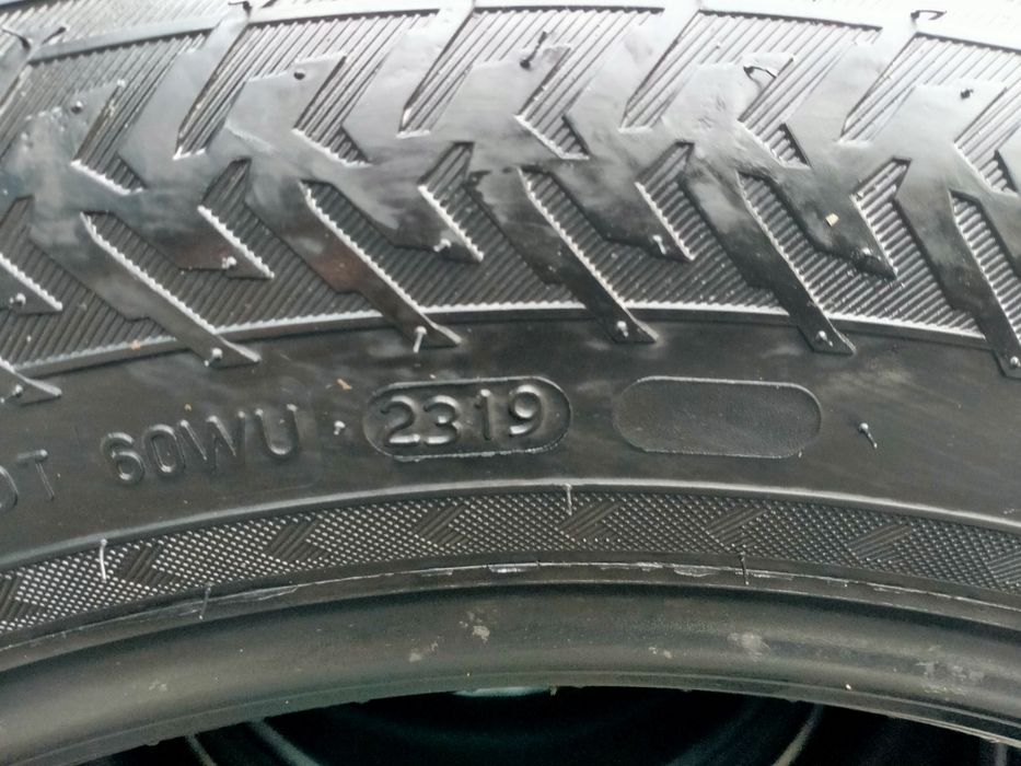 235/55 R19 nokian HAKKAPELITTA 8.
