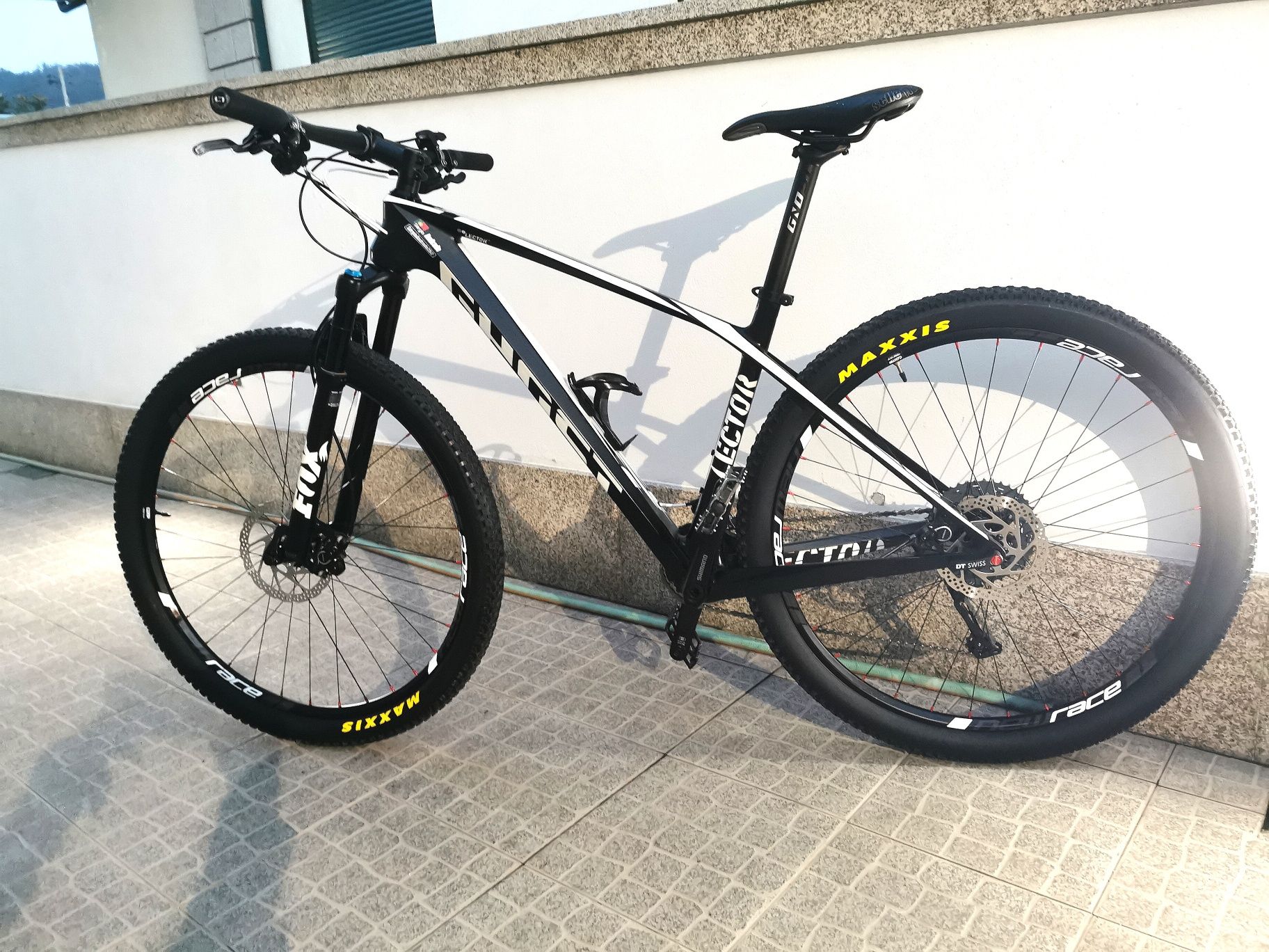 Bicicleta roda 29 carbono