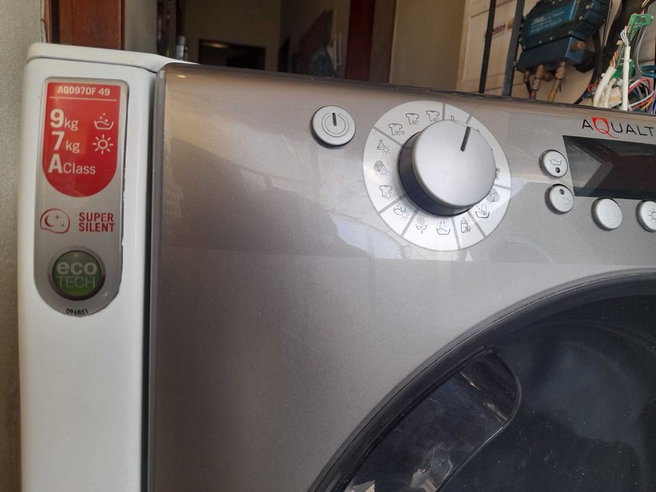 maquina de lavar  roupa Aqualtis 9 quilos  1400 rpm
