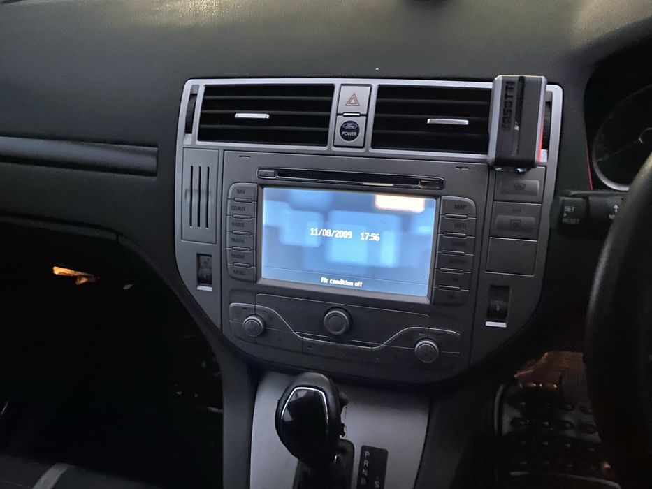 Ford Kuga не потребує вкладень все працює