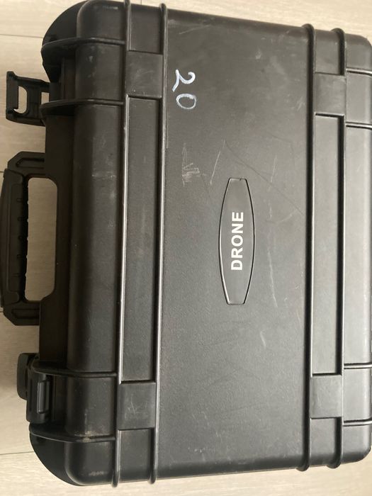 Кейс та зарядний пристрій до коптера Autel 4T Max