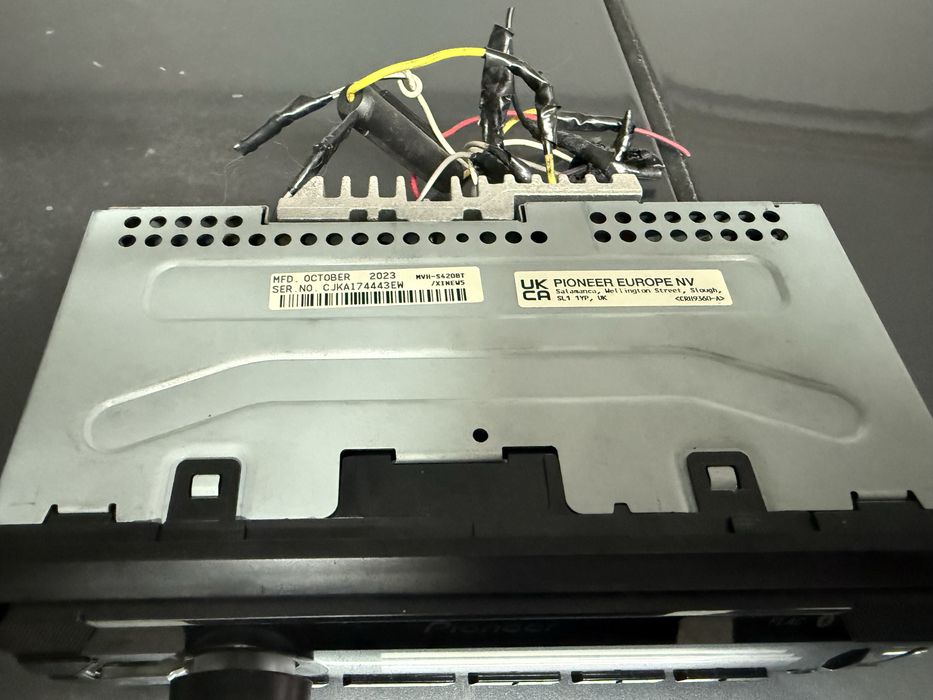 Radio Pioneer com Bluetooth