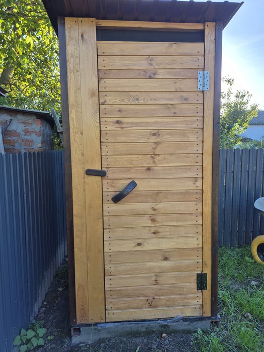 Дача для сімейного та активного відпочинку біля води