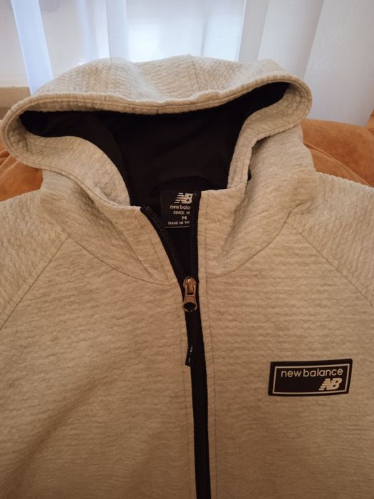 Вітровка new balance,розмір М