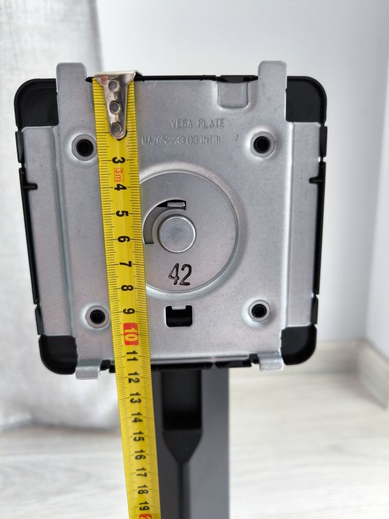 Uchwyt do monitora - ultra Gear lg