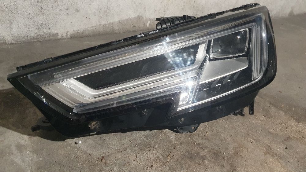 Farol full led audi A4 B9