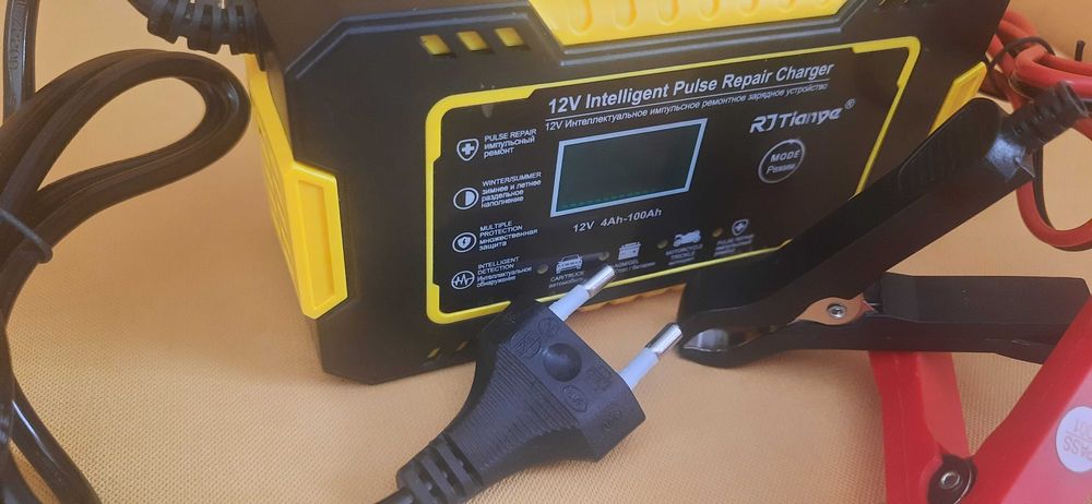 Зарядное устройство авто-мото акумулятора импульсное восстанавливающее
