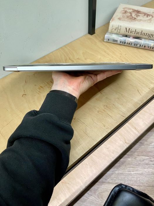 MacBook Pro A1706 13,3" Retina i5 3,1GHz/8 GB/M2 256 Gb