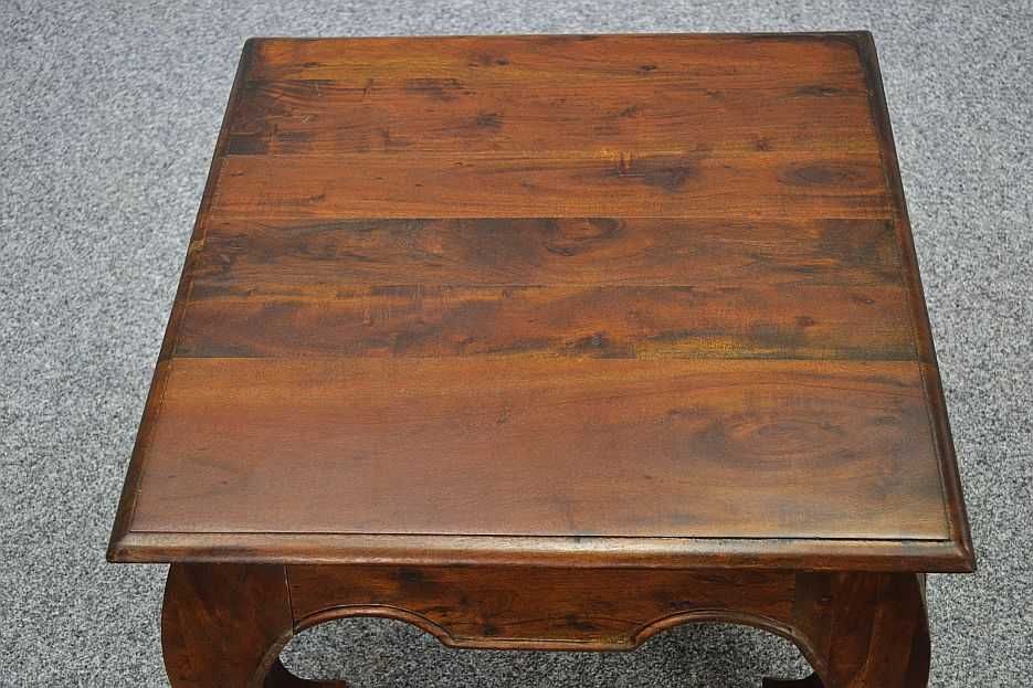 STOLIK 60x60 cm, drewniany, akacja lakierowana, seria OPIUM, -30%
