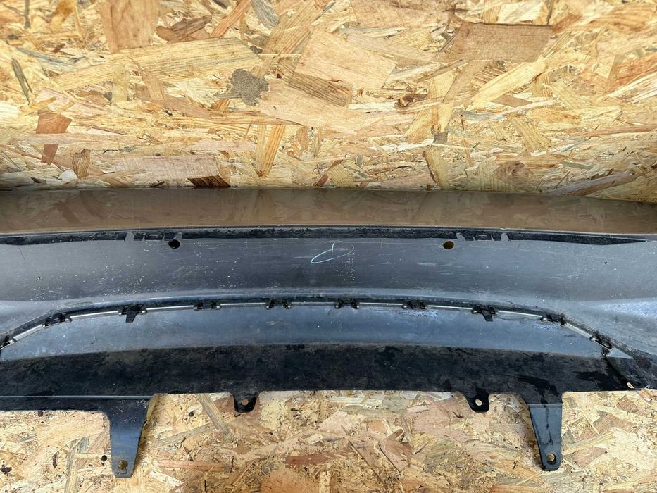 Toyota Yaris III 3 lift 17-19 PDC zderzak tylni tył cały orginał