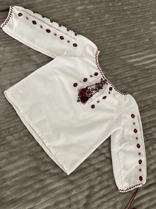 Вишиванка для дівчинки 104-110 см