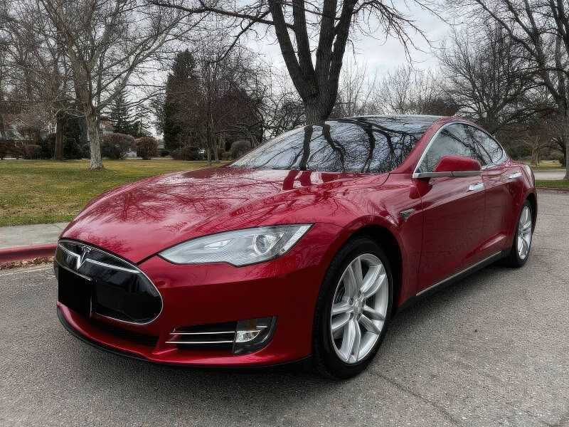 2014 Tesla Model S 85