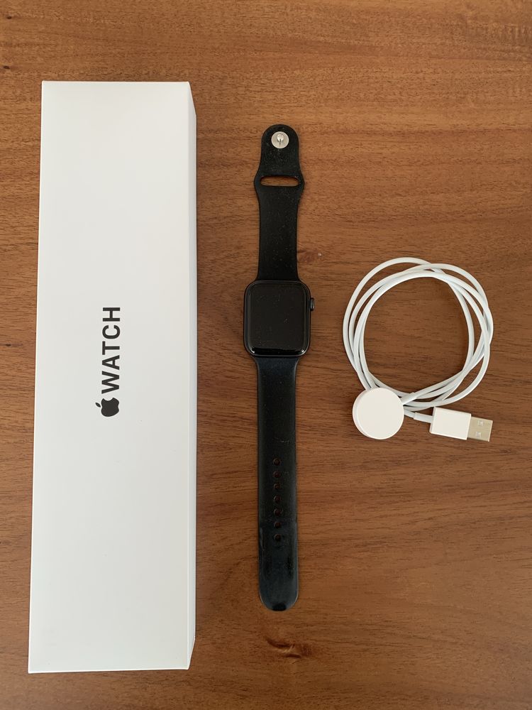 Apple Watch SE 44mm