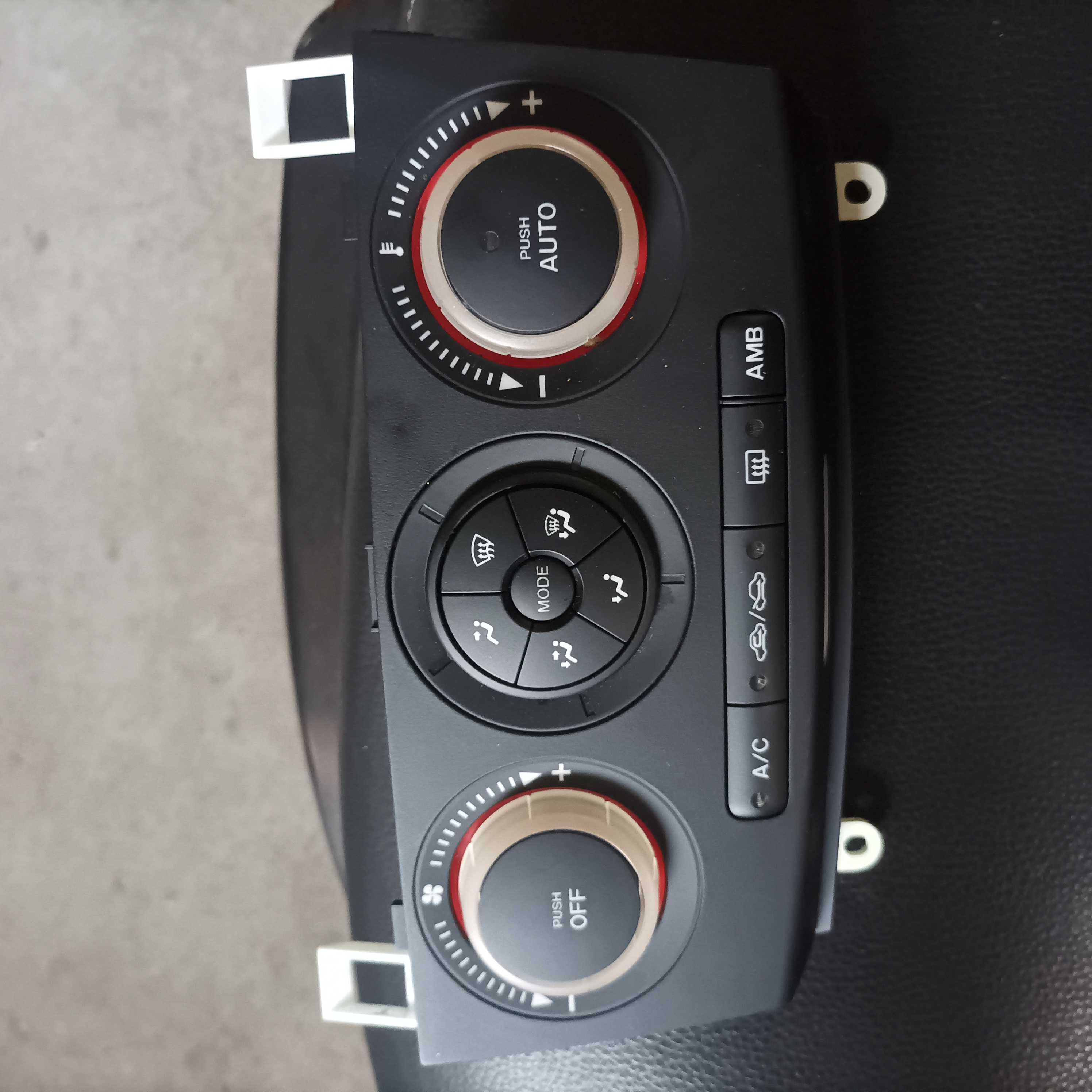 Módulo comandos sofagem e a/c Mazda 3