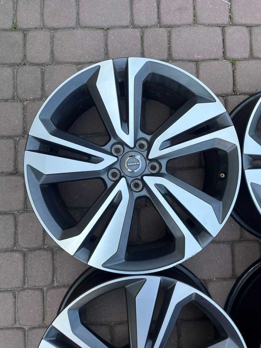 Oryginalne alufelgi Volvo 5x108 19 XC60 XC40 V60 V90 Bicolor R-Design