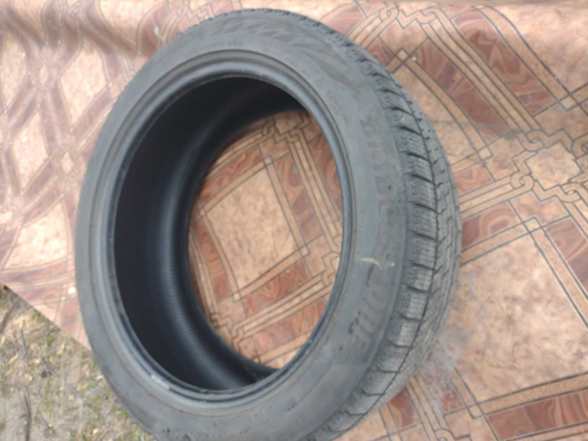 Bridgestone 1шт зима 19" 245/45R19 98S