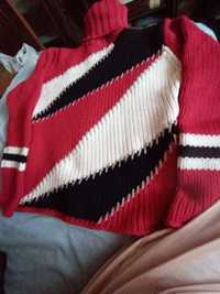 Теплый свитер кофта