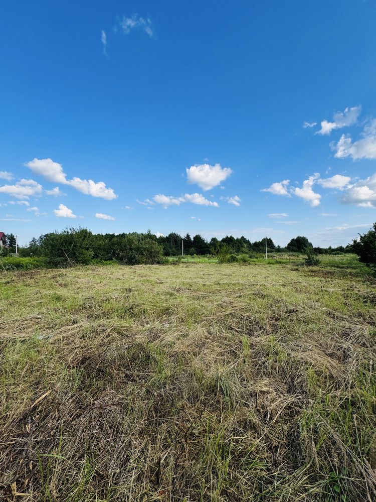 Продаж ділянки в с.Суховоля (15 соток)