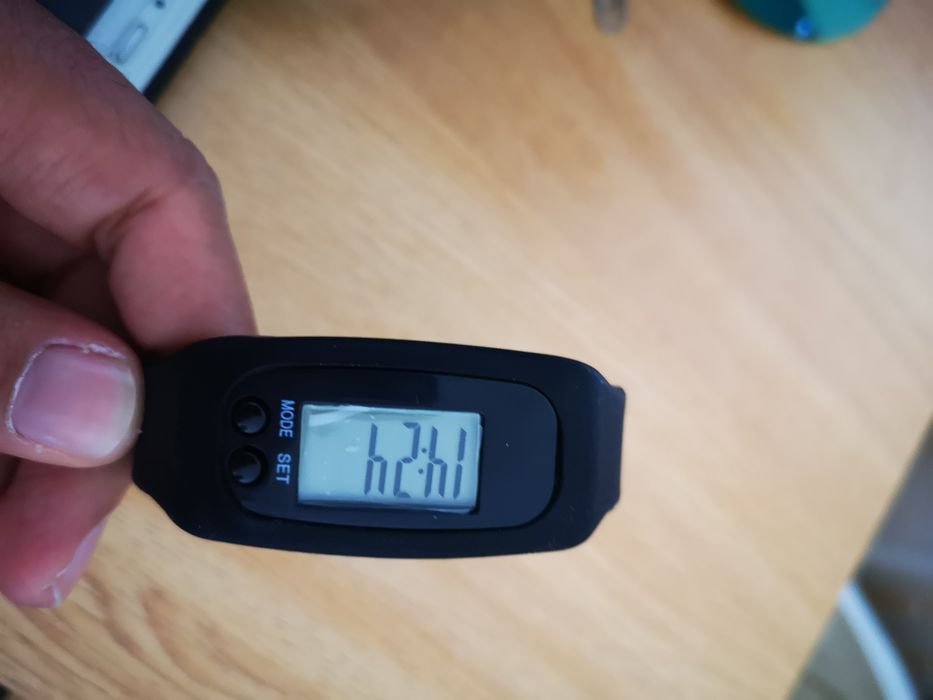 Vendo relógios digitais novos