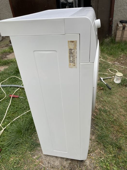 Продам пральну машину Whirlpool  Ультра тонка