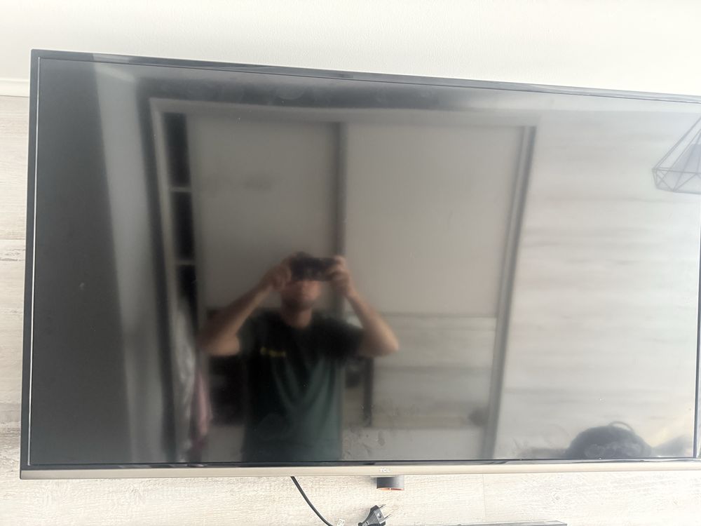 Telewizor TCL 48 cali