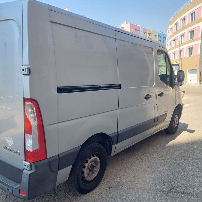 Opel Movano cinza