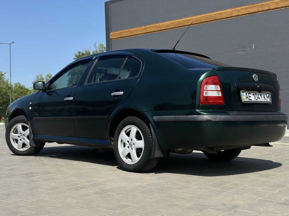Продам Skoda Octavia Tour 1.8