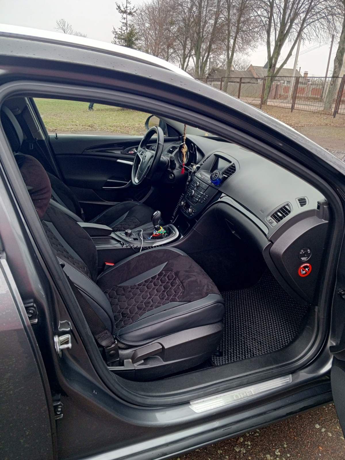 Комплект 3D чохлів для сидінь Beltex Montana Black (BX87100)