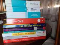 Livros Universitários de Marketing e Gestão
