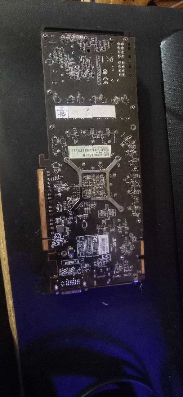 ASUS Radeon HD 7970 3 ГБ GDDR5