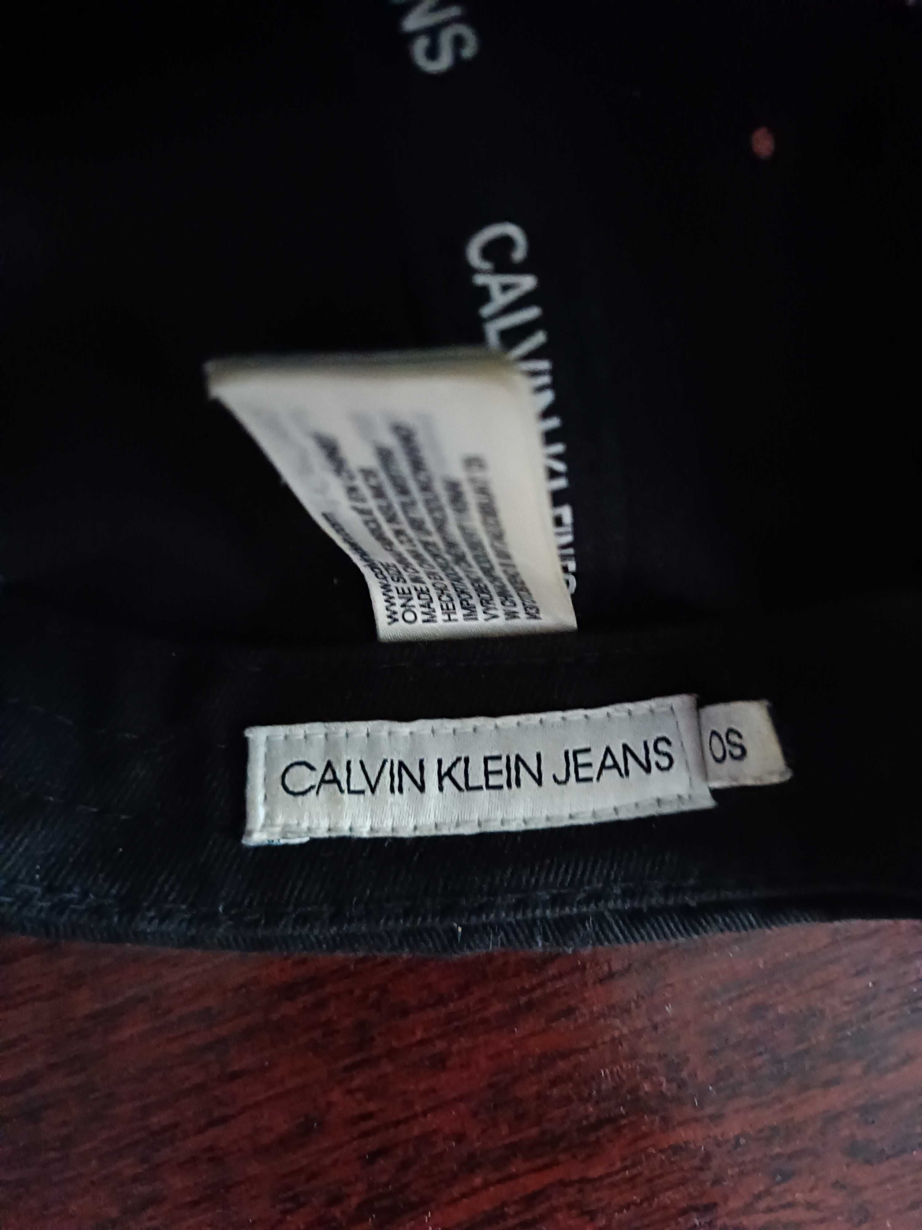 Czapka z daszkiem Calvin Klain Jeans