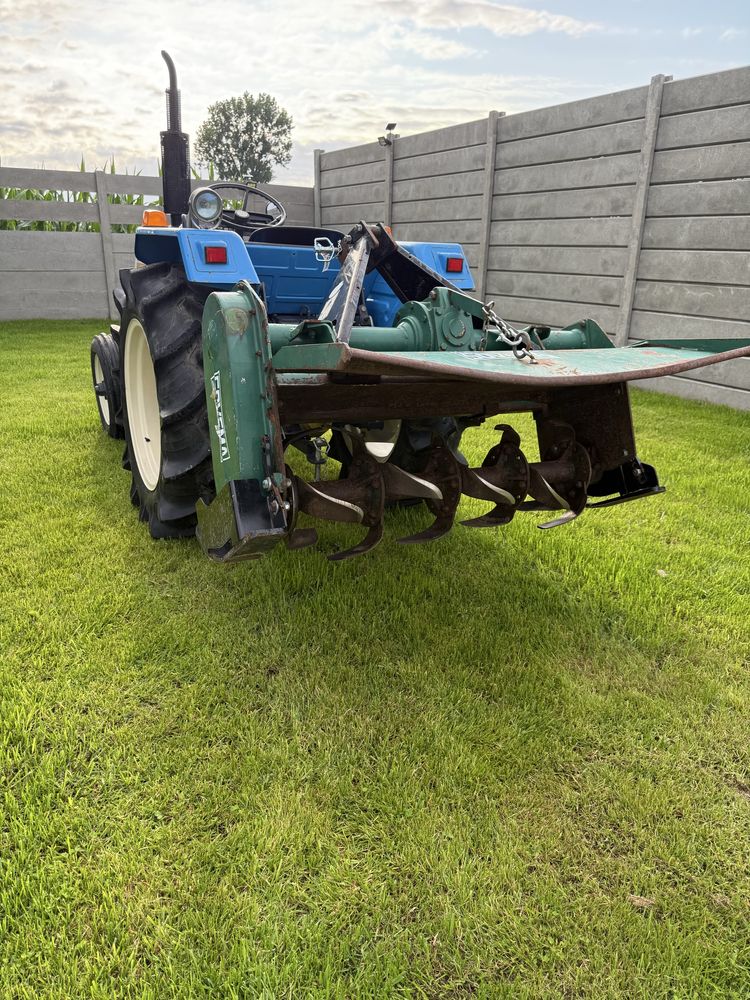 Mitsubishi mt 2501 Traktor + glebogryzarka i pług 25 koni