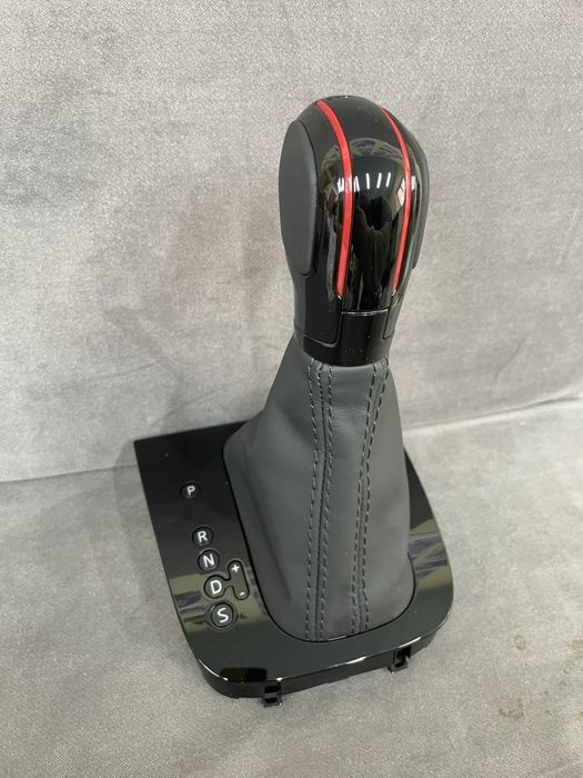 Ручка акпп з чохлом Jetta 6 / Golf 5-6 / Piano black / CARBON GTI GLI