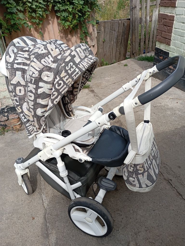 Продам коляску 2в1