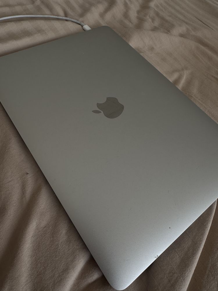Macbook А1706 на запчясти