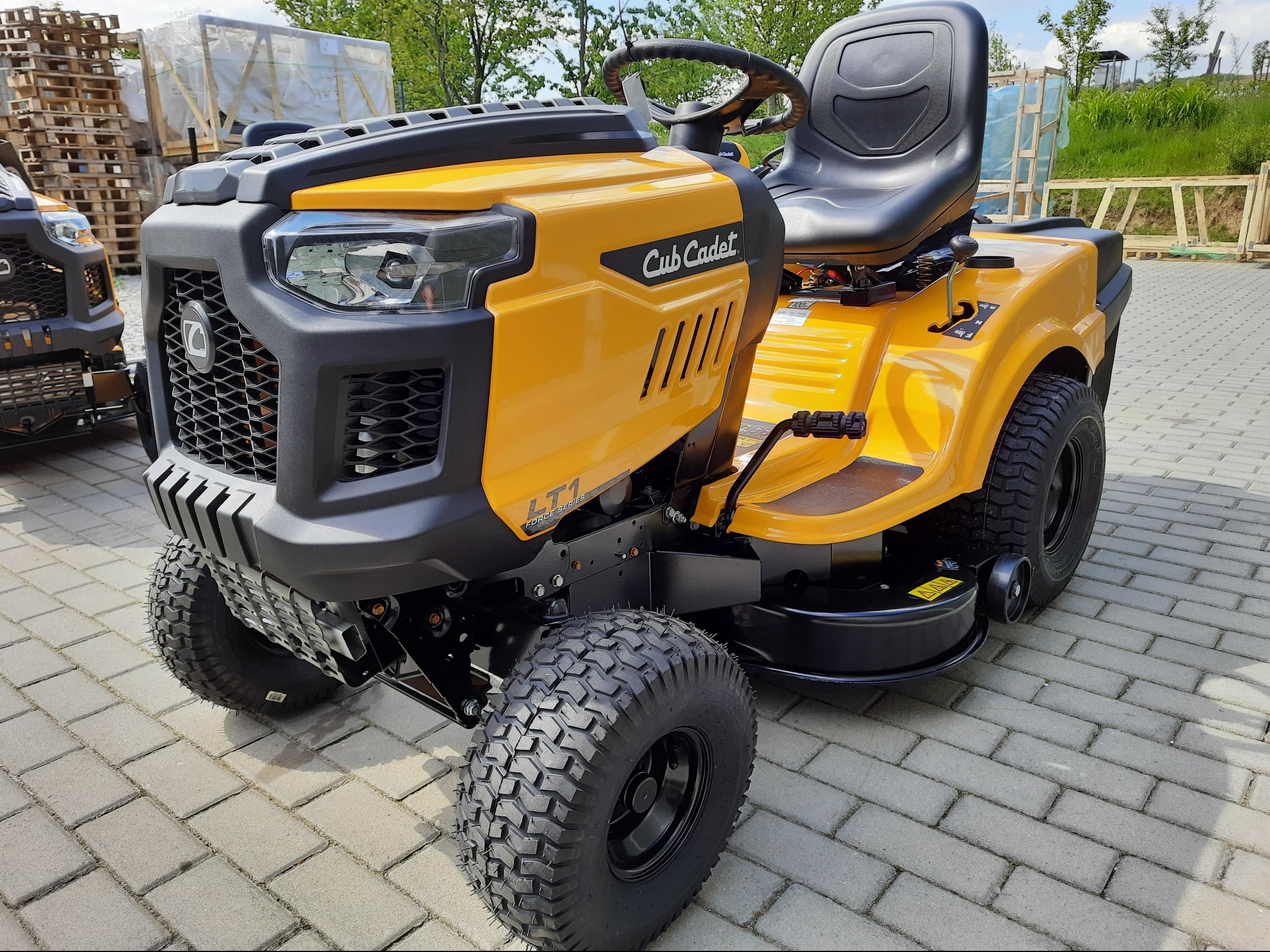 NAJNOWSZY Traktorek Kosiarka CUB CADET 15KM Pompa LT1 NR92 z Koszem