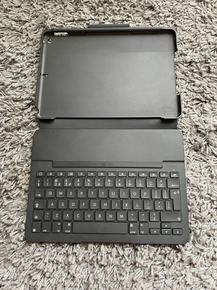 Slim folio iPad 10.2 cala