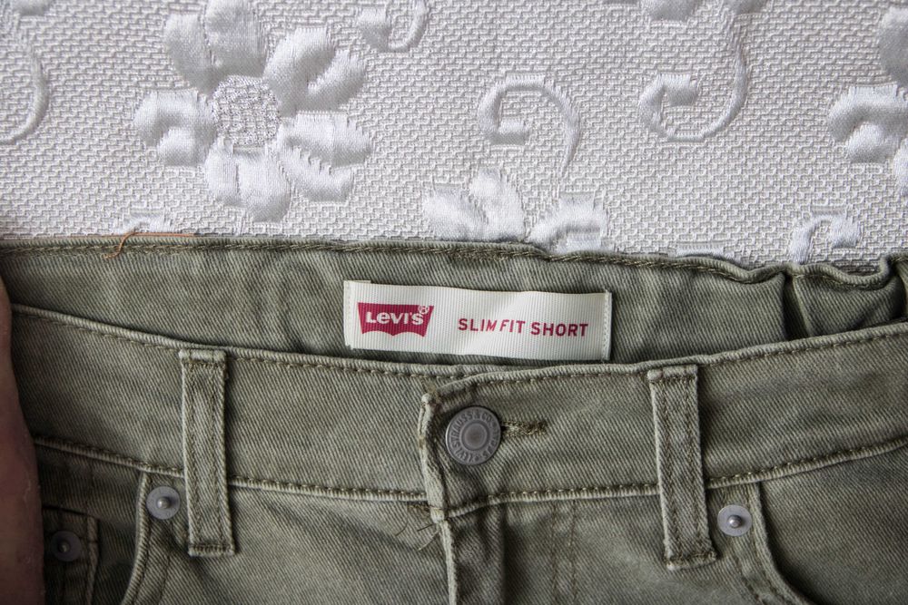 Шорти підліткові Levis розмір 16А