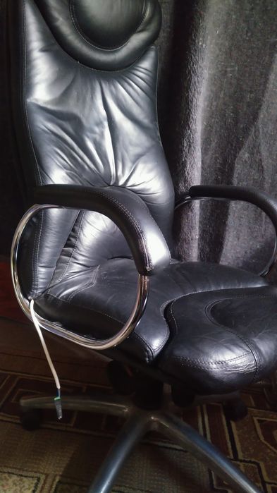 Кресло шкіра  комп'ютерне з підігрівом поясниці