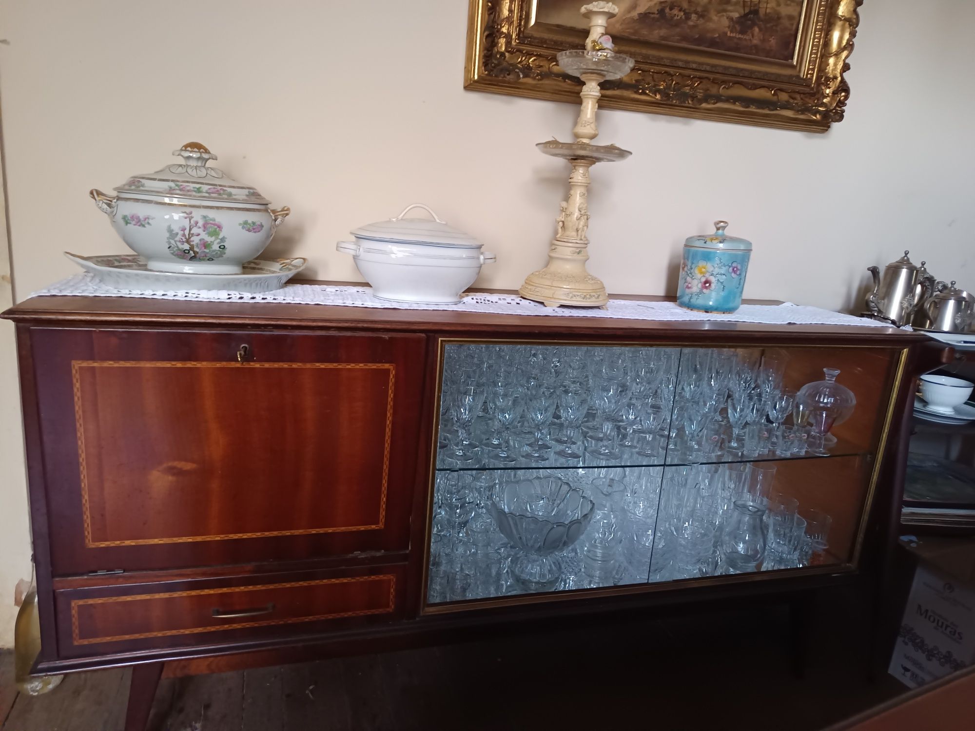 Movel de sala com embutidos "estilo nordico