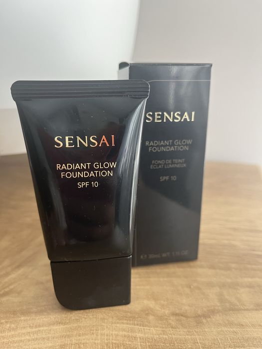 Podkład SENSAI RADIANT GLOW foundation kolor SAND BEIGE jak NOWY