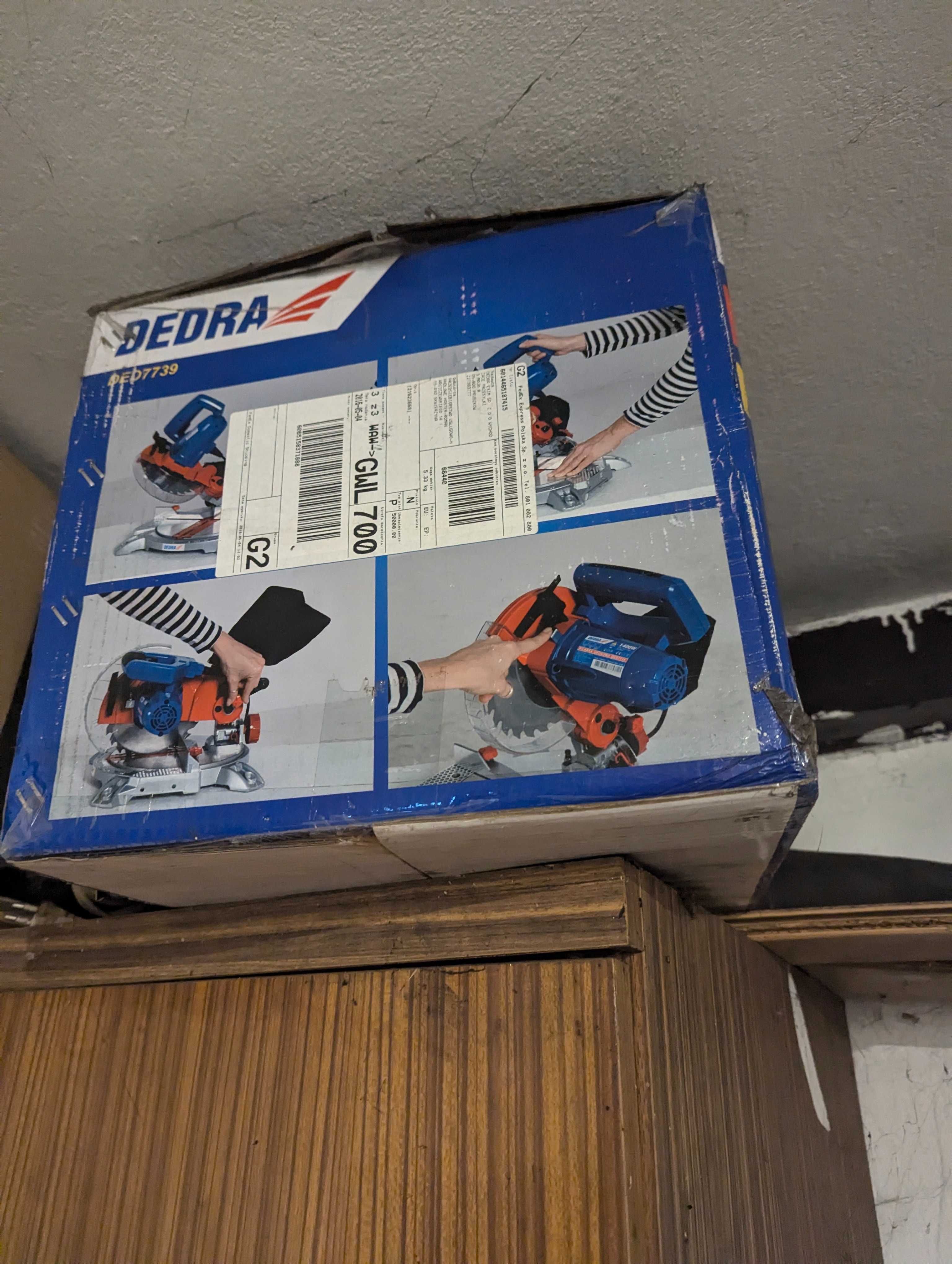 DEDRA Pilarka ukosowa 210mm 1400W DED7739