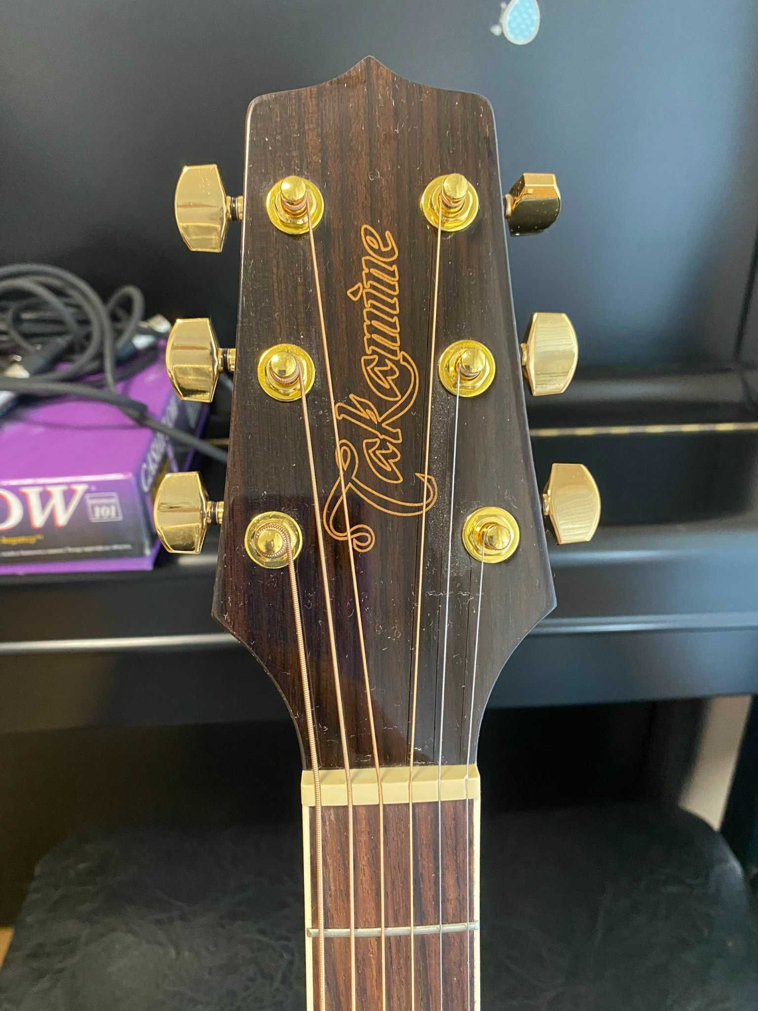 Sprzedam gitarę elektroakustyczną TAKAMINE + pokrowiec