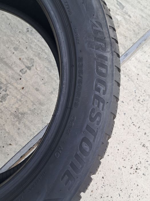 Резина зимова, 235/50 R19 Bridgestone Blizzak LM001 AO (арт. 14682)